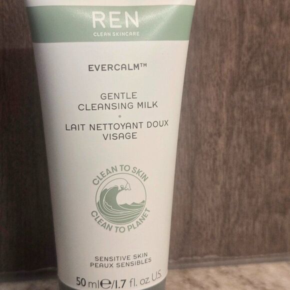 NEW REN EVERCALM™ GENTLE CLEANSING MILK sealed - Picture 1 of 1